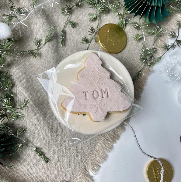 Christmas Tree Favour Biscuit (with name)