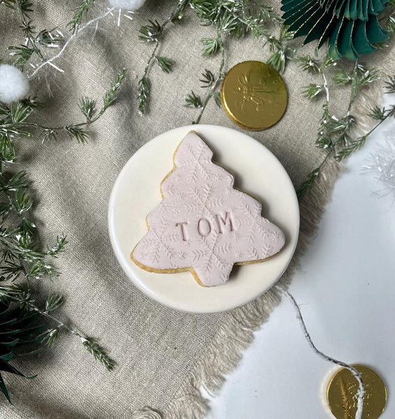 Christmas Tree Favour Biscuit (with name)